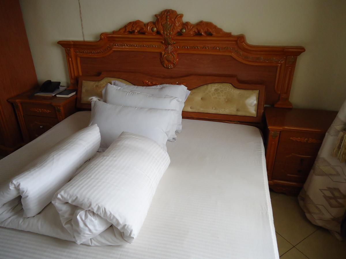 Snow View Hotel Boma la Ngombe Exteriör bild